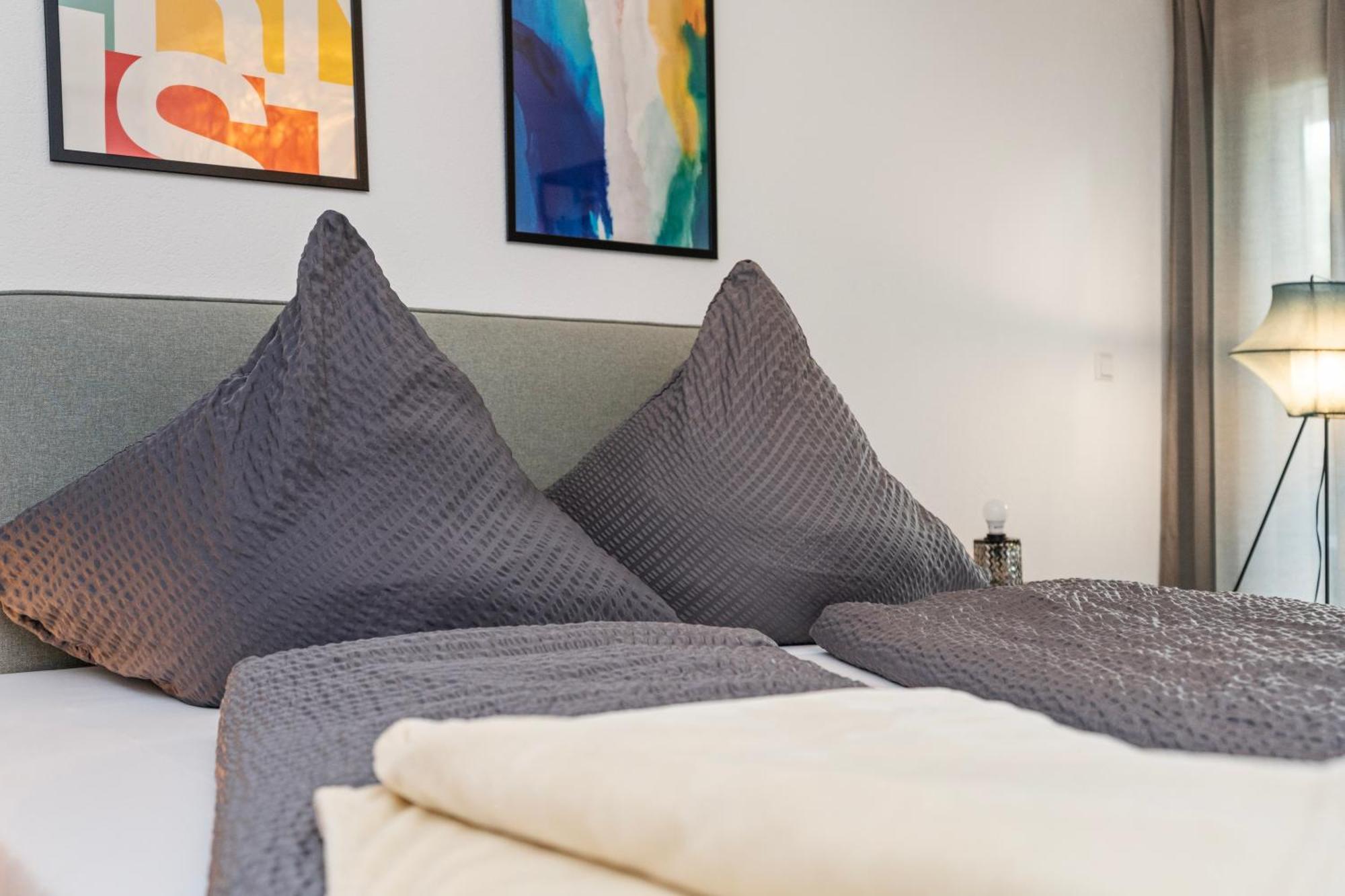Anytime - Ferienwohnungen Greta In Friedrichshafen Am Bodensee Chambre photo