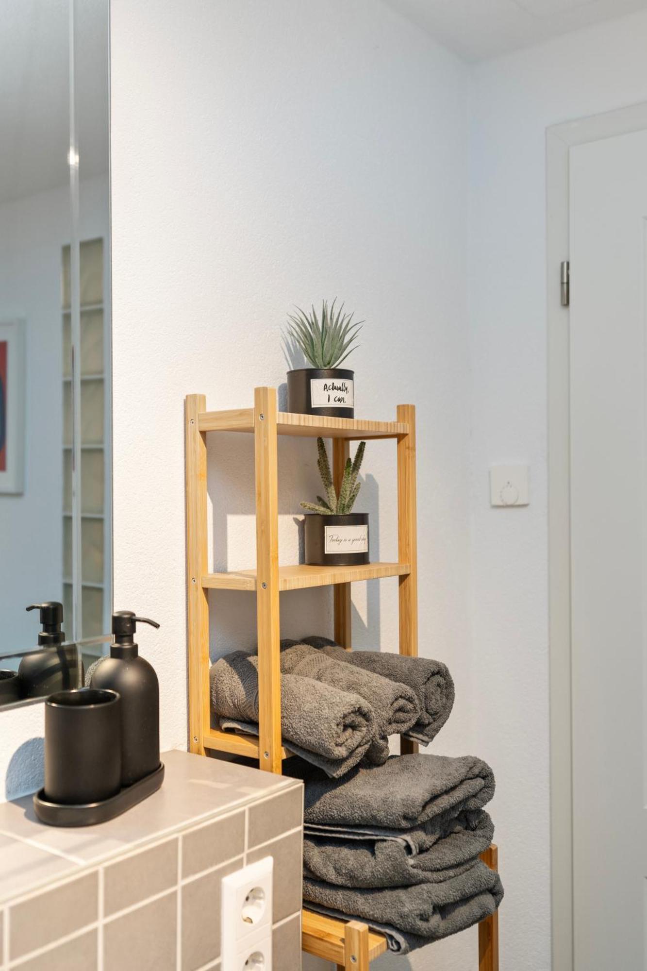 Anytime - Ferienwohnungen Greta In Friedrichshafen Am Bodensee Chambre photo